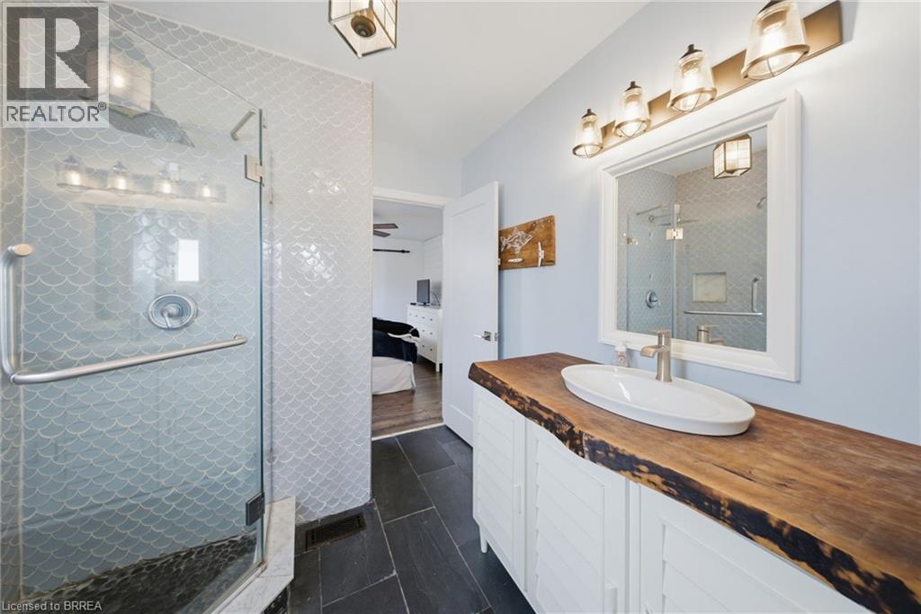382 CEDAR Drive - 16