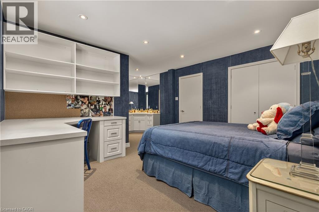 23 LANTERN Lane - Image 35