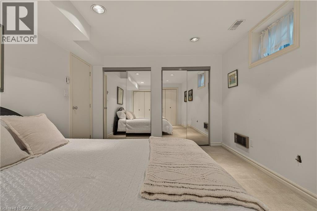 23 LANTERN Lane - Image 43