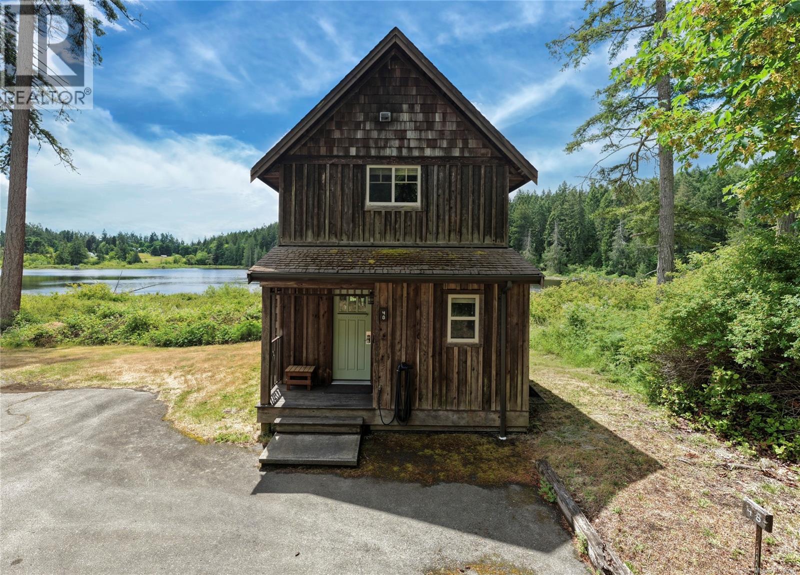 #48 315 Robinson Rd - 32