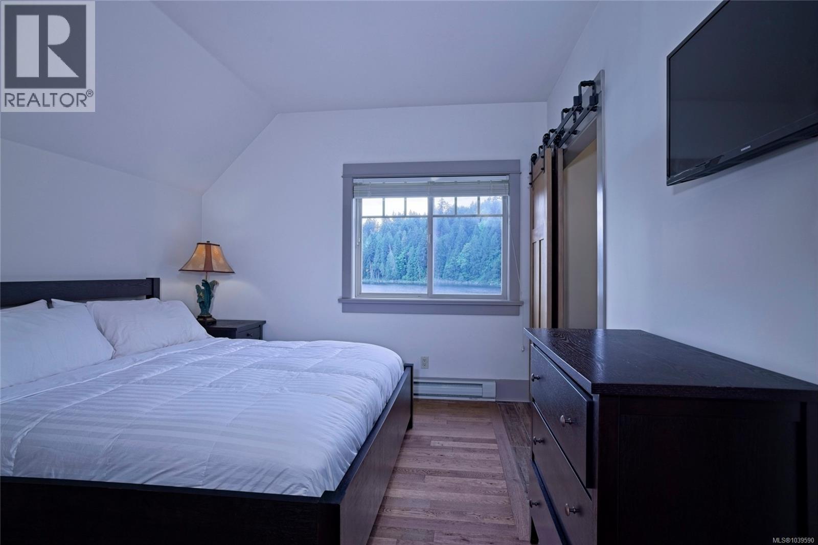 #48 315 Robinson Rd - 16