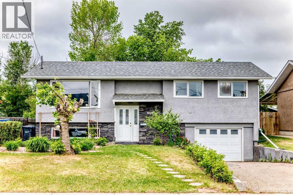 1652 Boutellier Close, Penhold