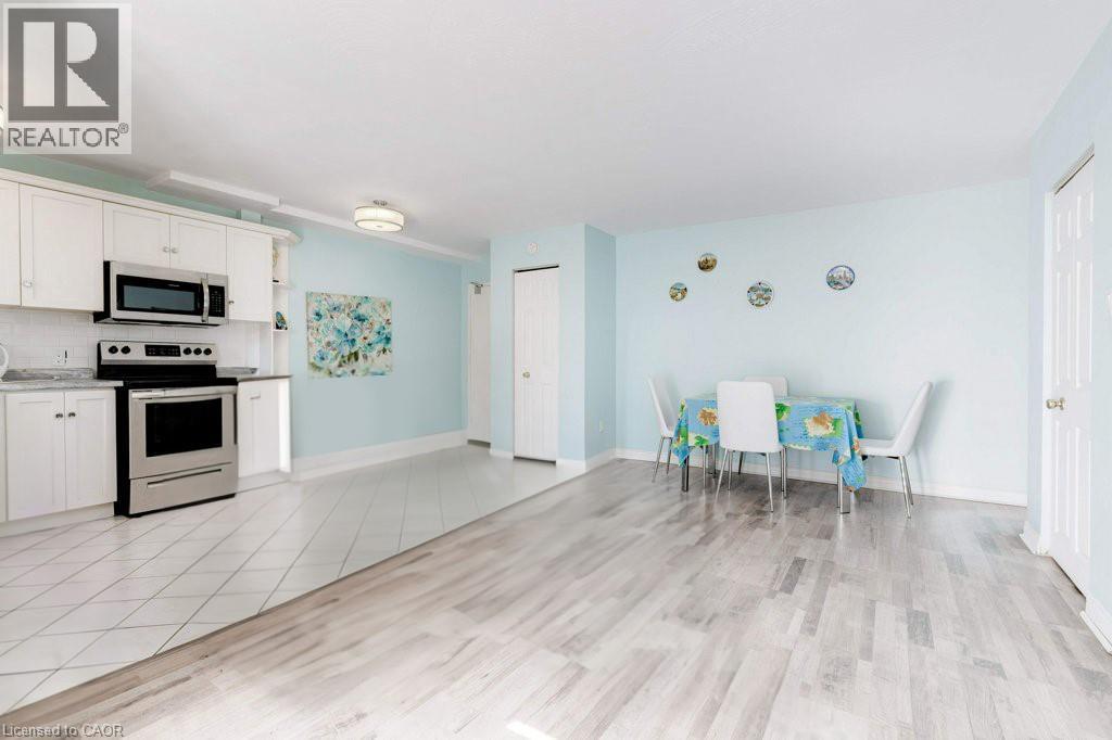 #17 2373 KING Street E - 6