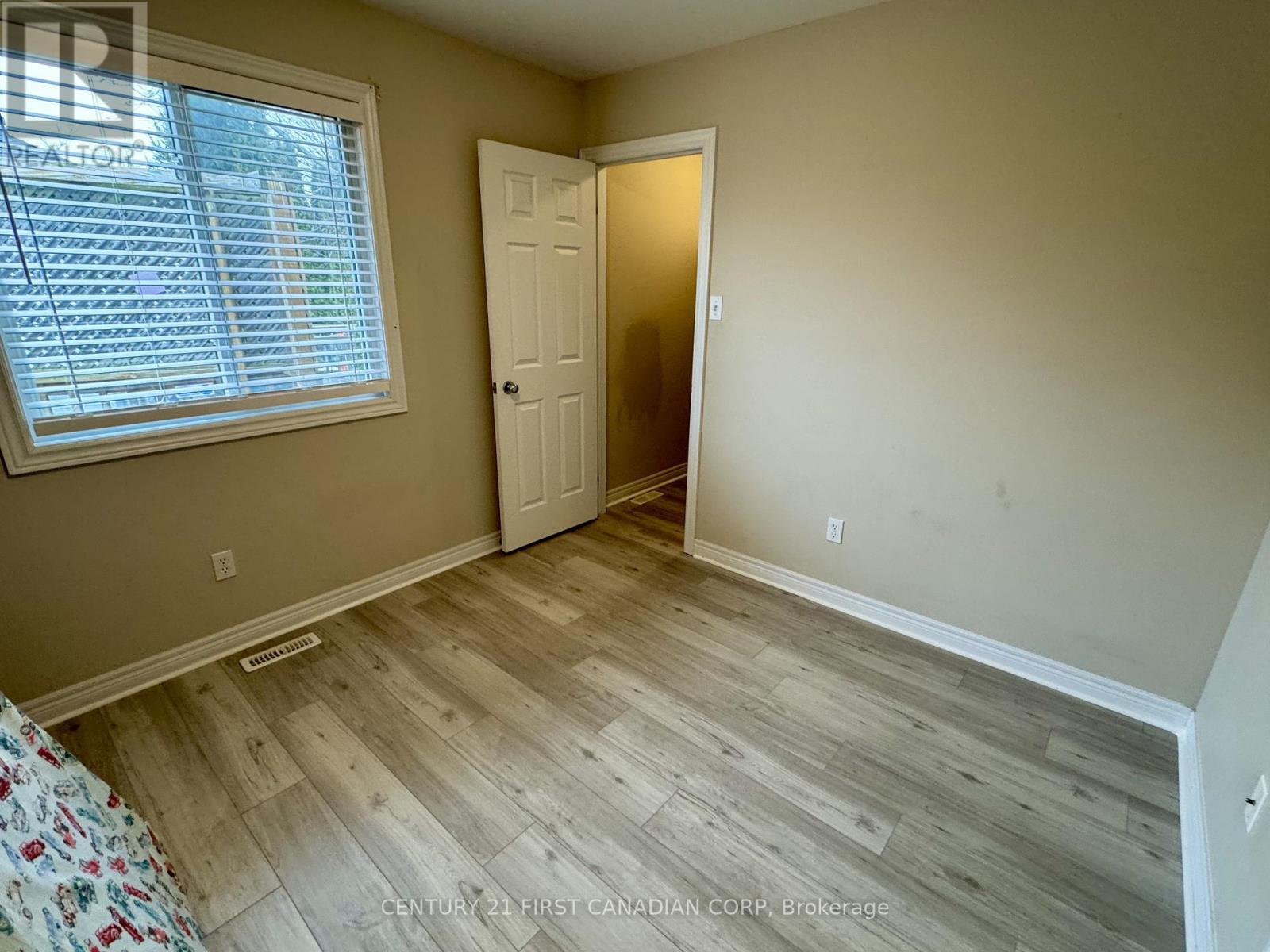 994 MARIGOLD STREET - 7
