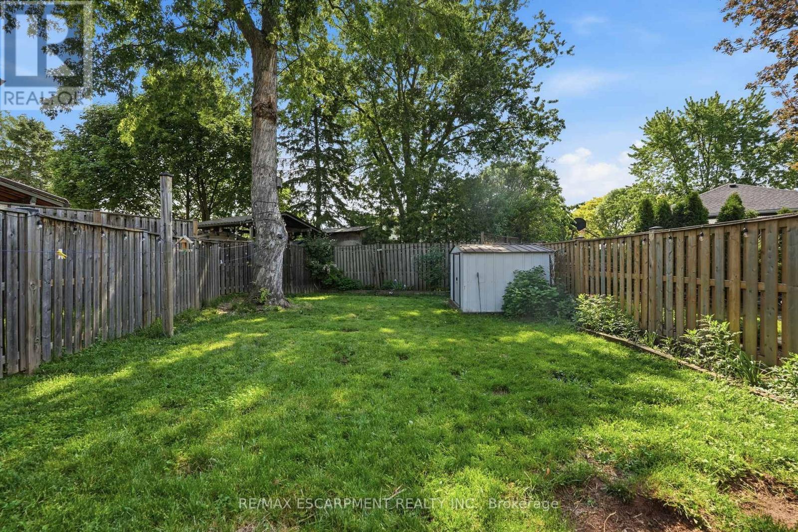 58 ONSLOW COURT - 35