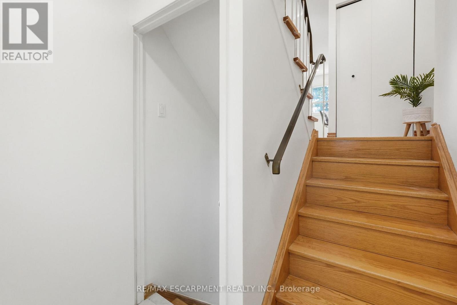 58 ONSLOW COURT - 5
