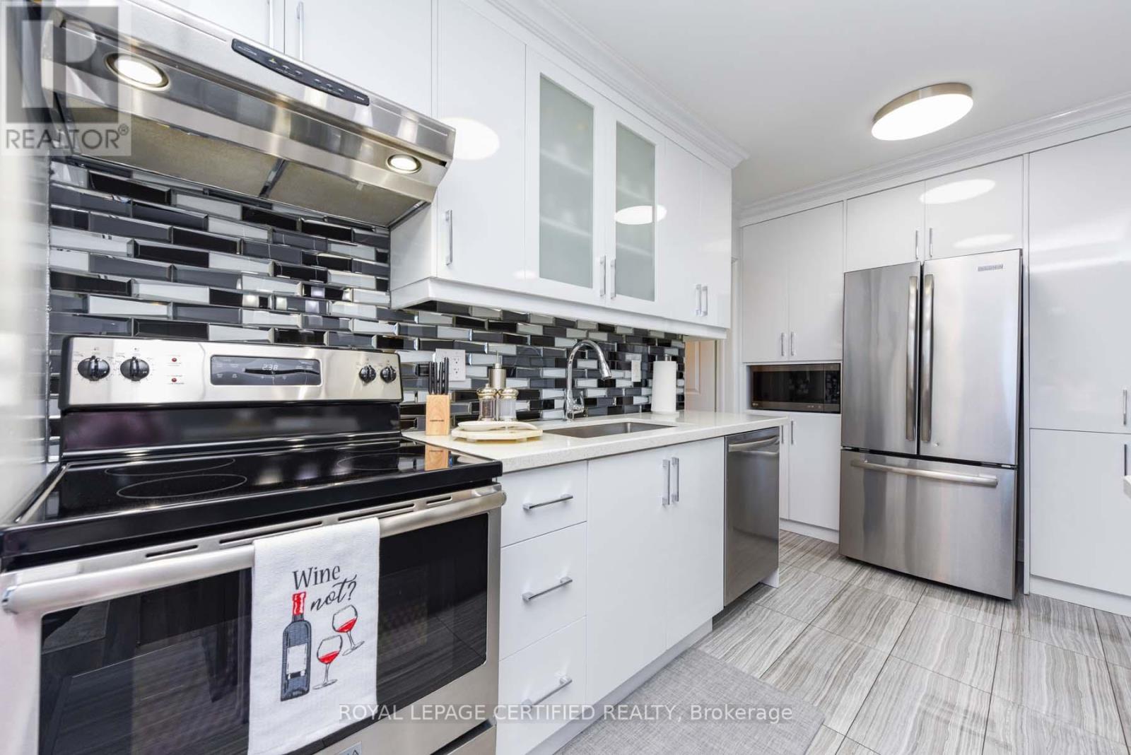 #204 3170 KIRWIN AVENUE E - 19