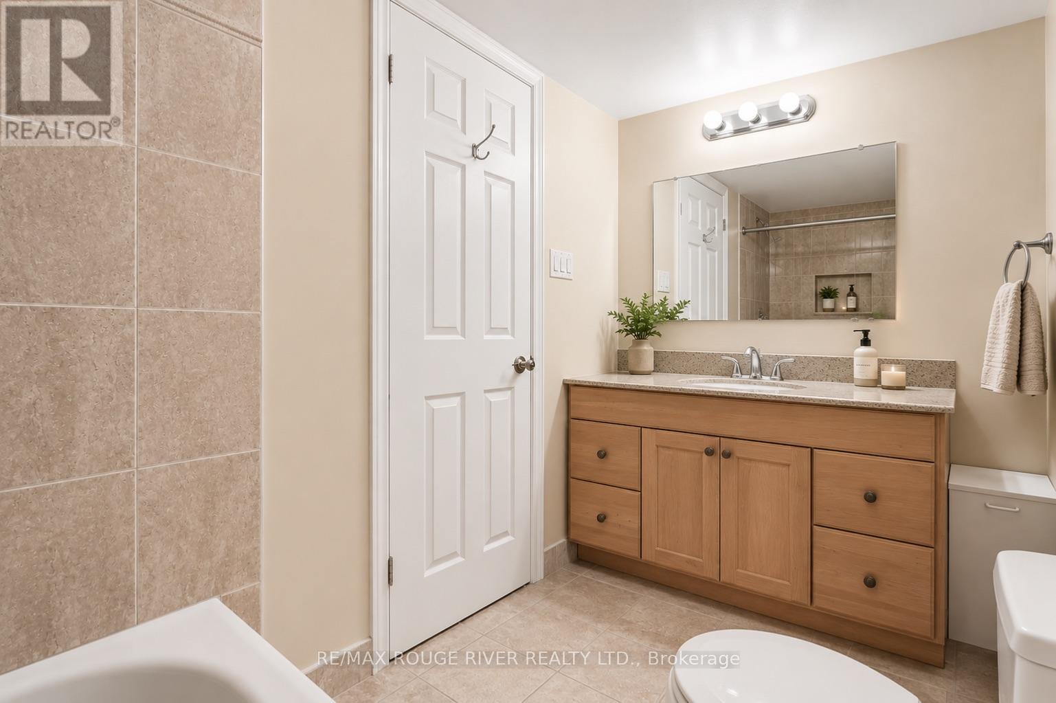 #1008 3650 KANEFF CRESCENT - Image 13