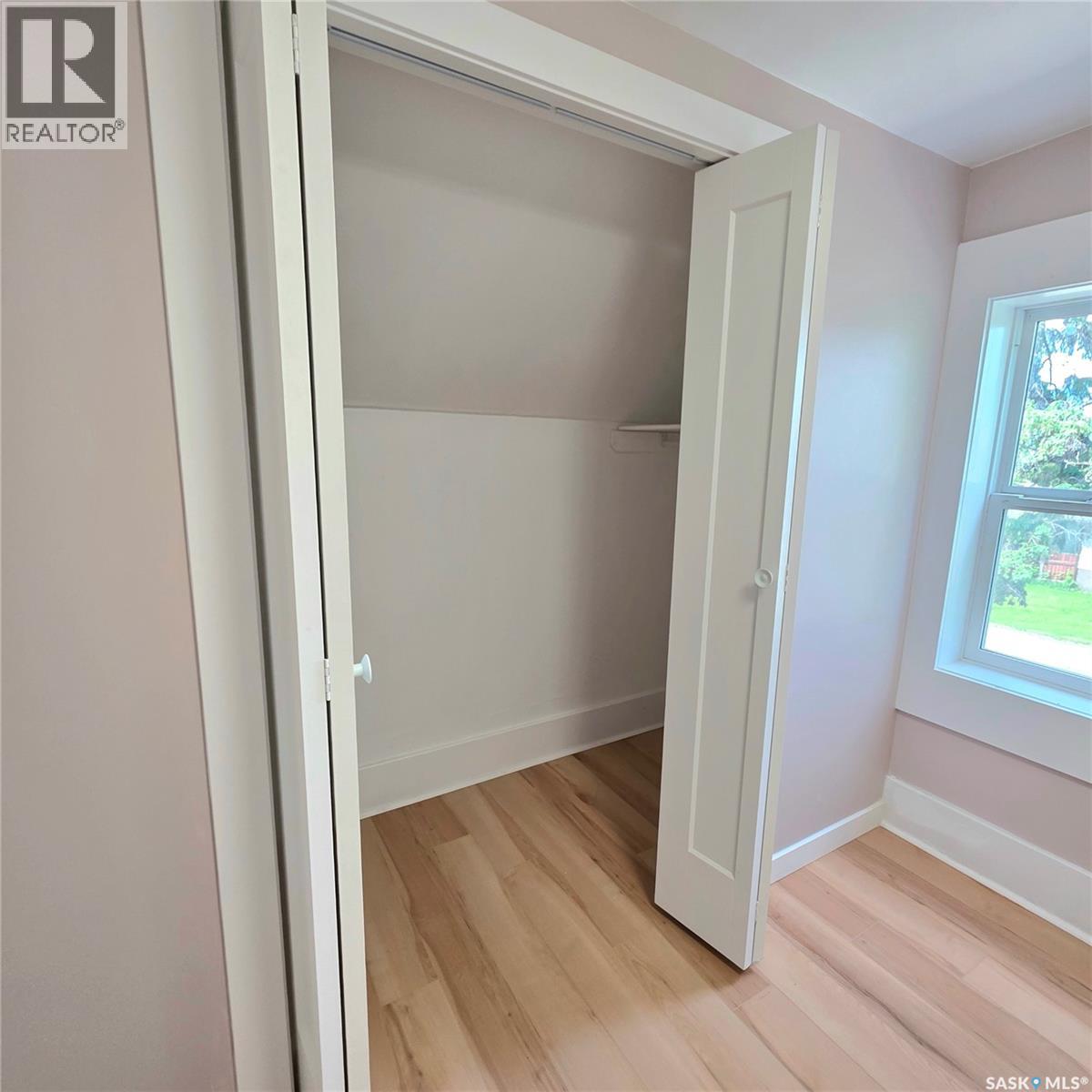 469 19th STREET E - 25