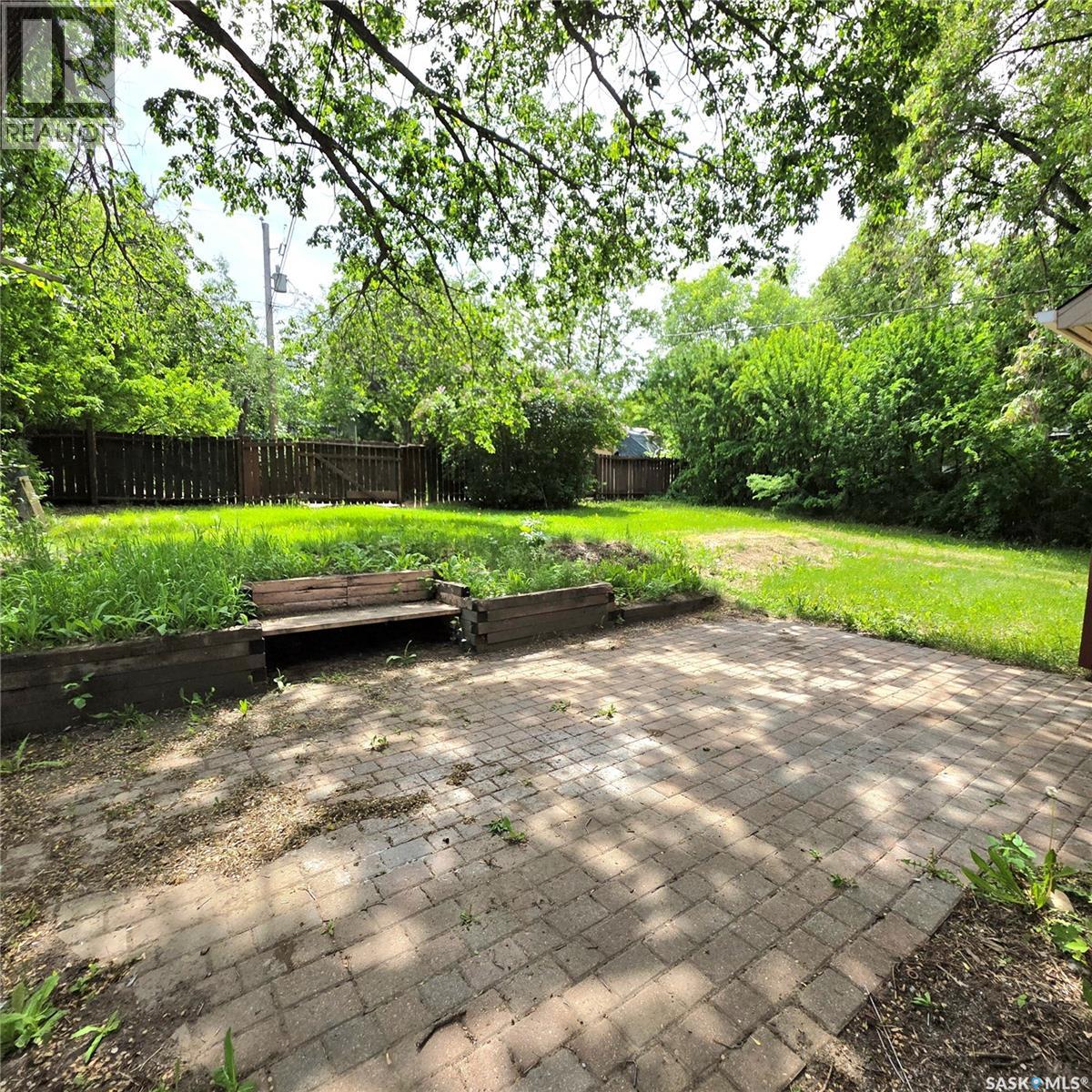 469 19th STREET E - 33