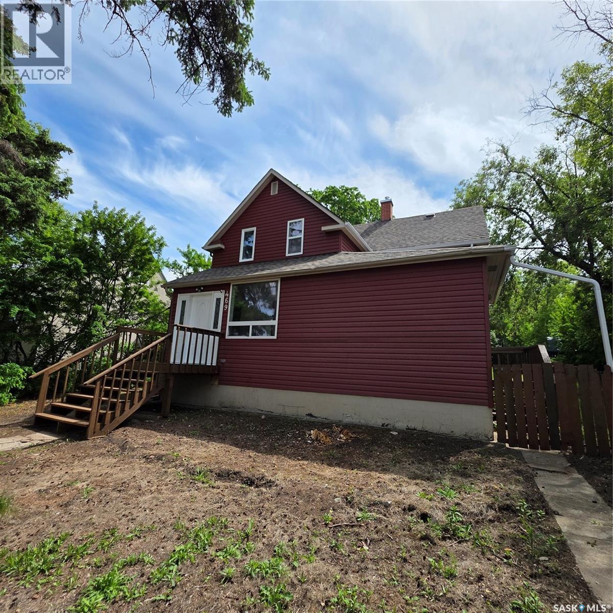 469 19th STREET E - 4