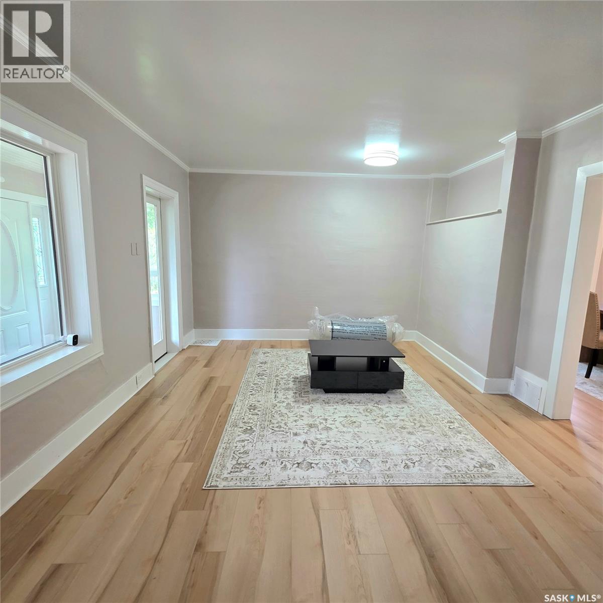 469 19th STREET E - 8