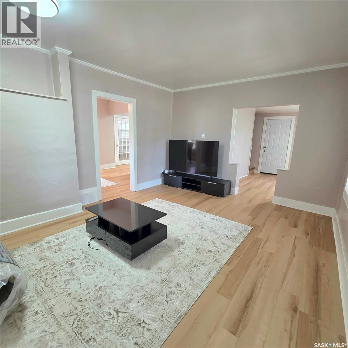469 19th STREET E - 9