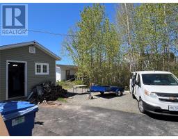 66 Maple Street thumbnail 14