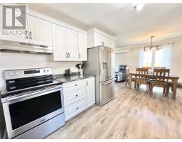 66 Maple Street thumbnail 18