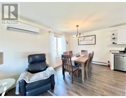 66 Maple Street thumbnail 24