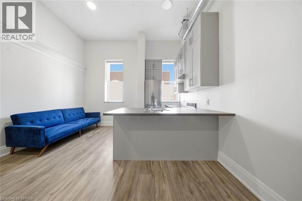 11 QUEEN Street Unit# 304