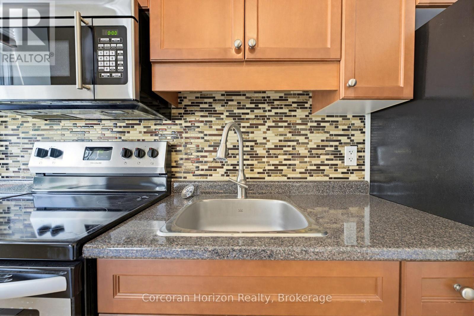 #301 140 WEST RIVER STREET - 10