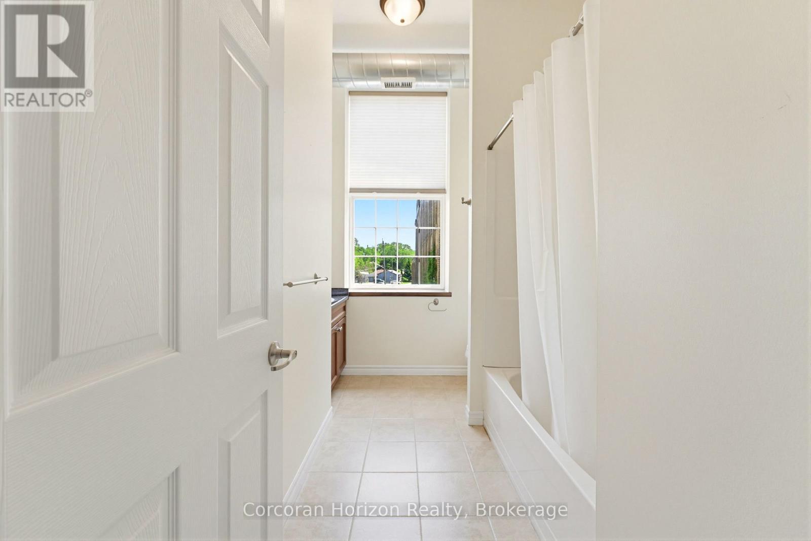 #301 140 WEST RIVER STREET - 15