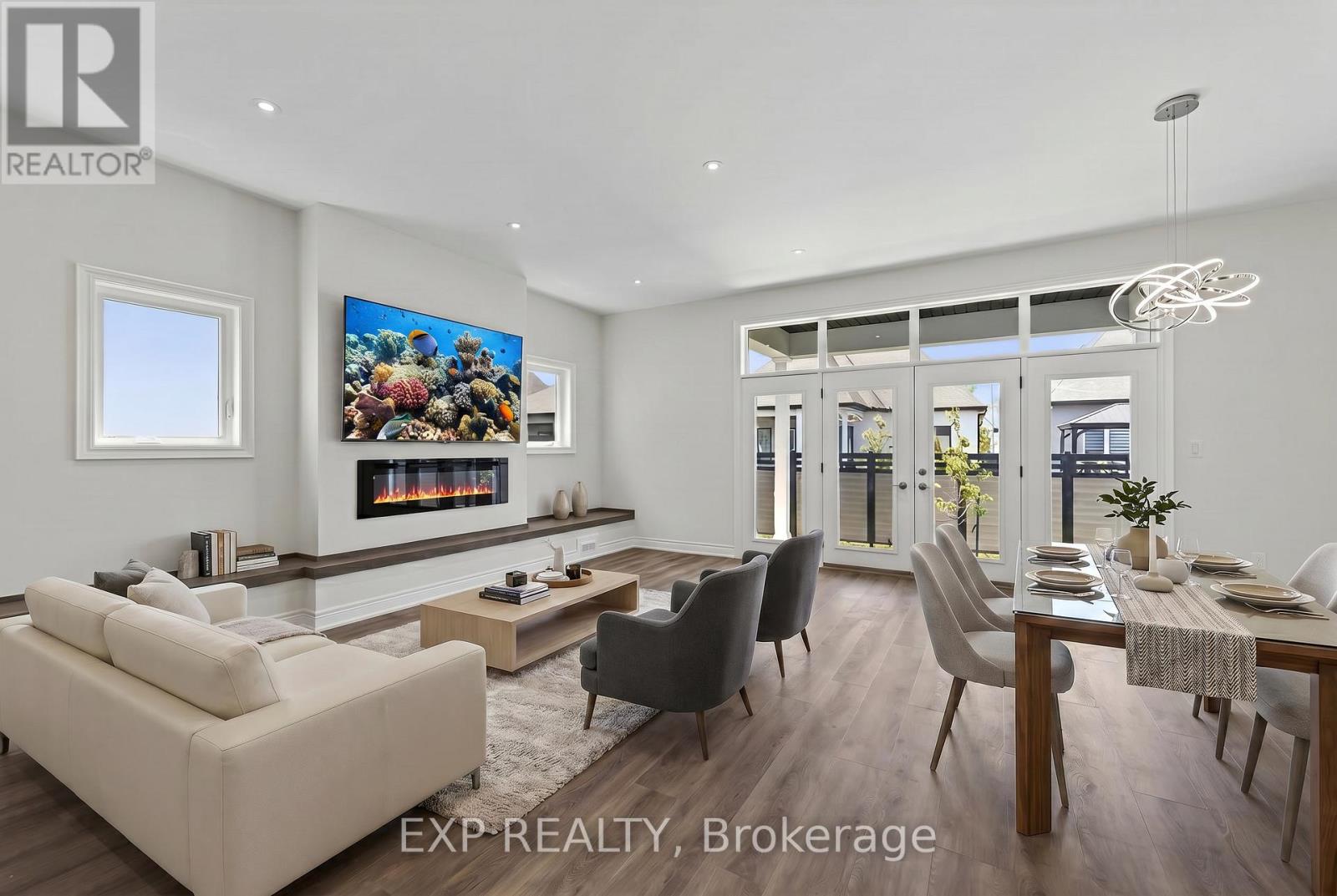 7 BUTTERNUT CRESCENT - Image 13
