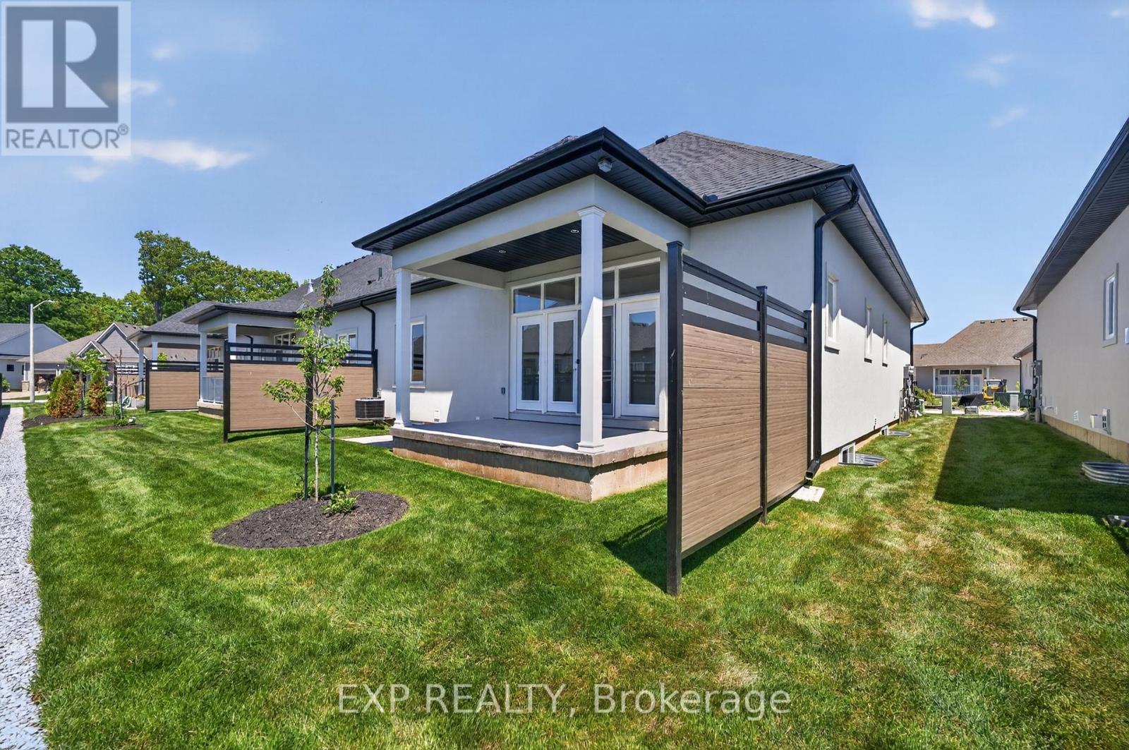 7 BUTTERNUT CRESCENT - Image 41