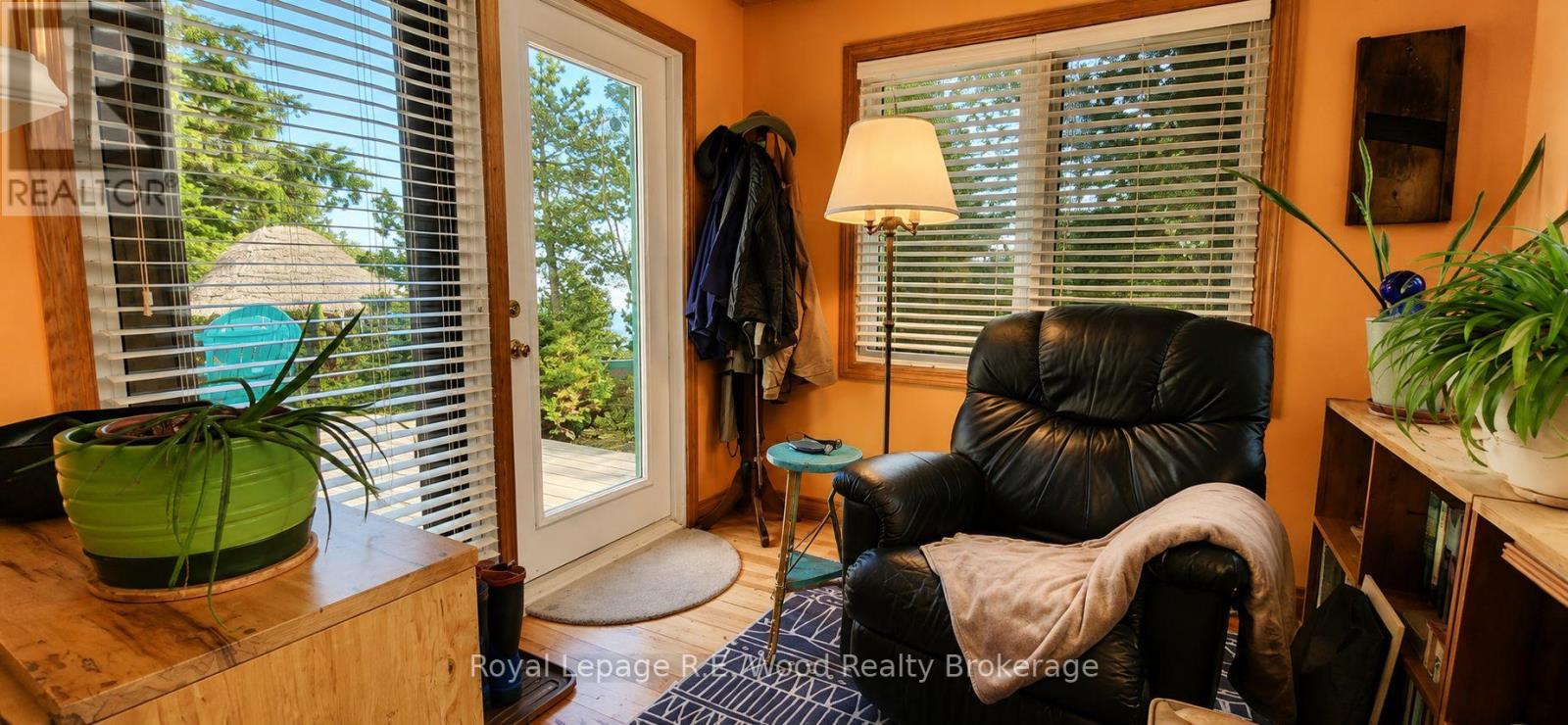 1806 LAKESHORE ROAD - 11