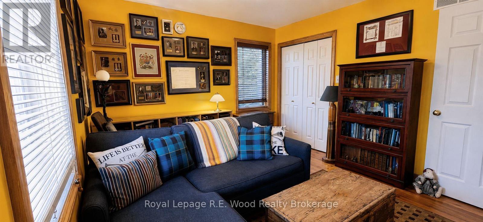 1806 LAKESHORE ROAD - 12