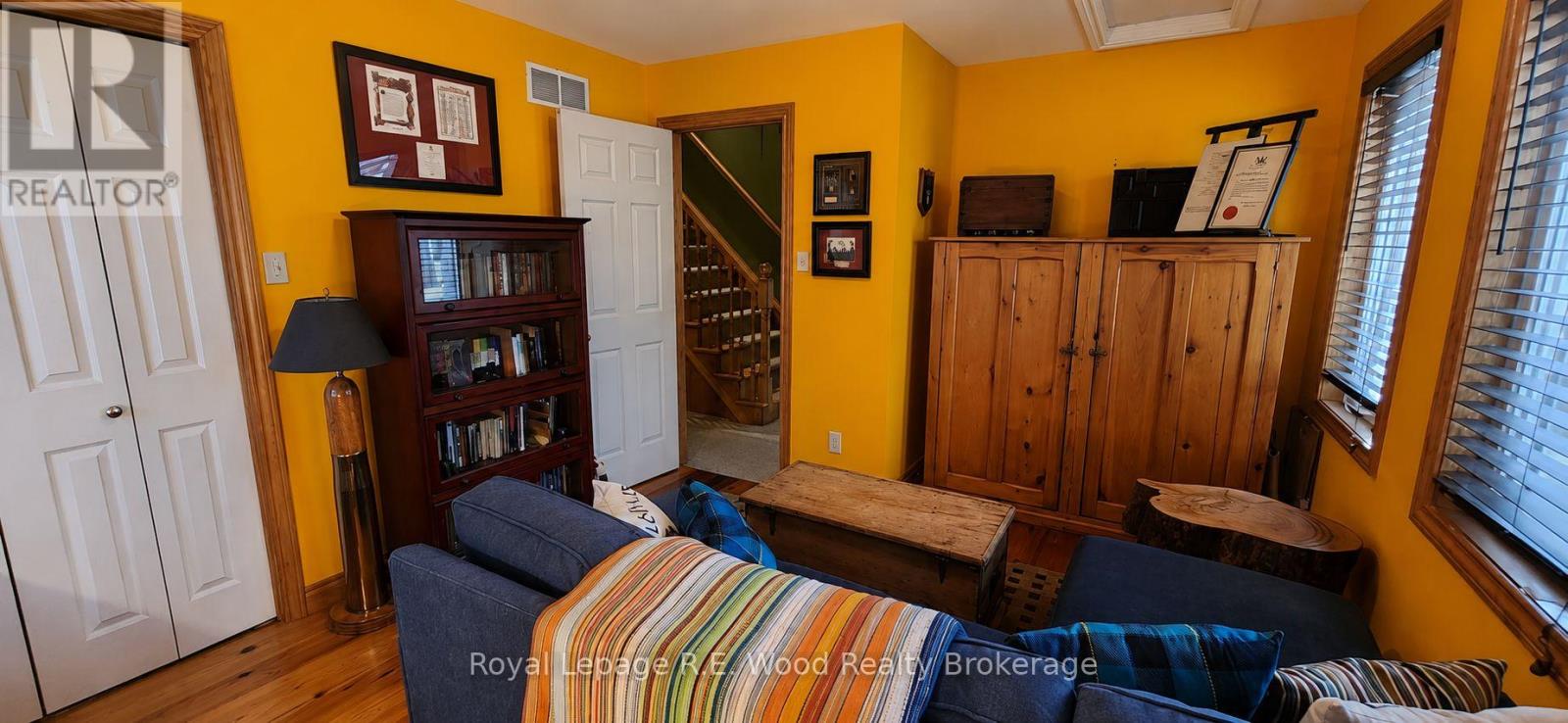1806 LAKESHORE ROAD - 13