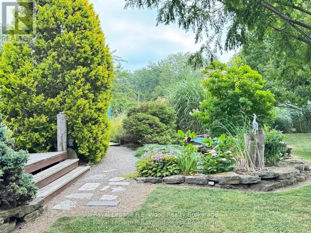 1806 LAKESHORE ROAD - 24
