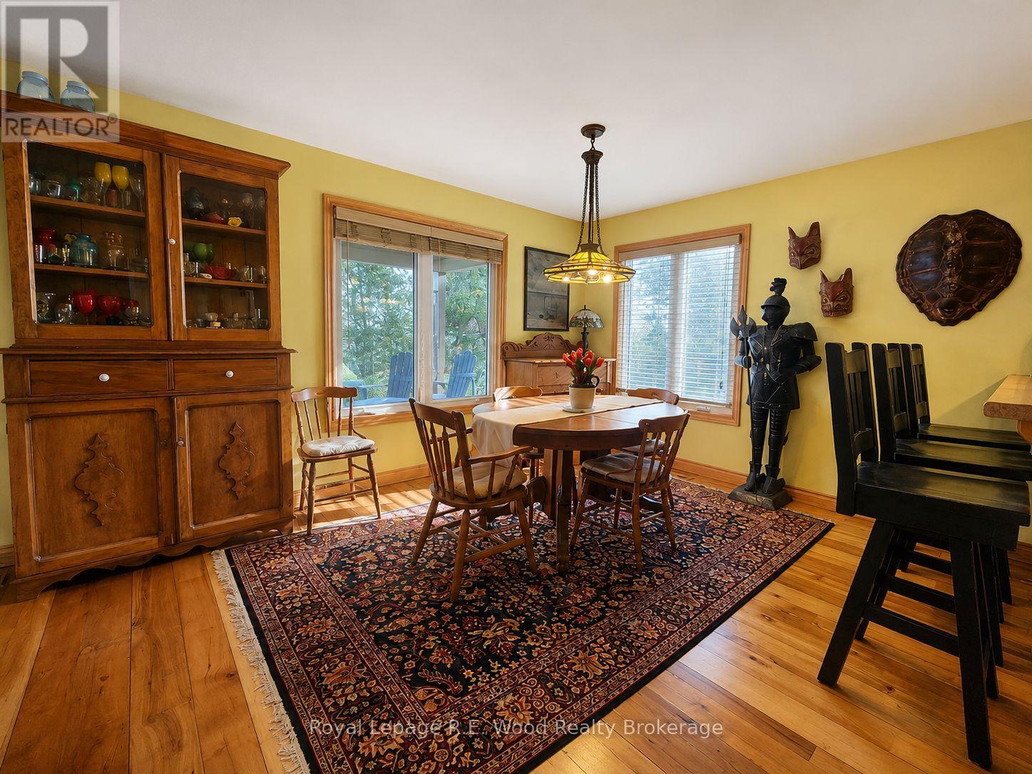 1806 LAKESHORE ROAD - 7