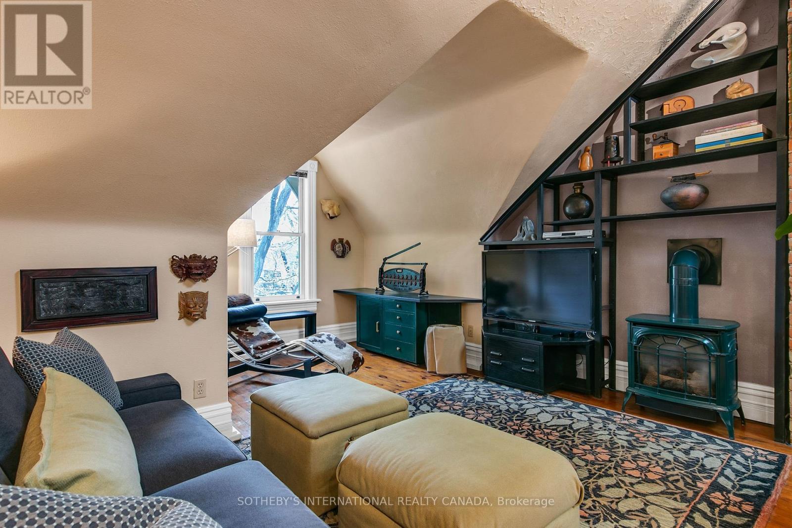 460 WELLESLEY STREET E - 29