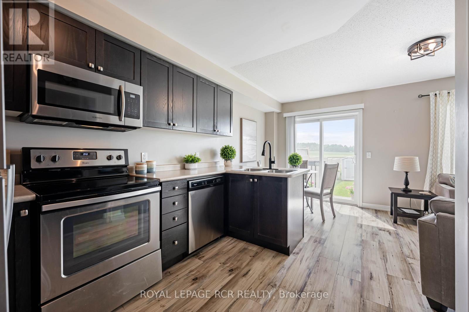 829 COOK CRESCENT - Image 5