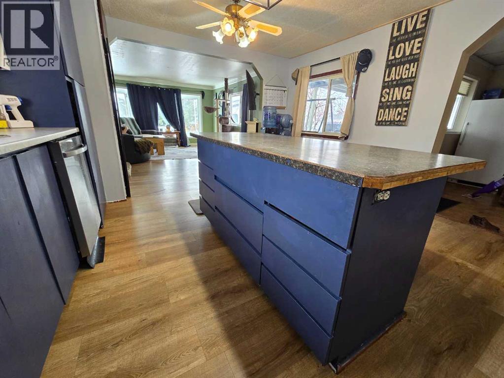 819 52 Street - photo 5