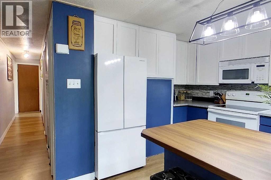819 52 Street - 25