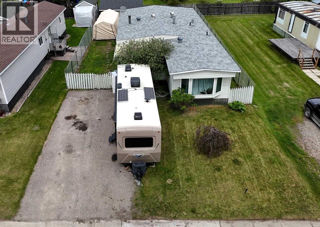 819 52 Street - 1