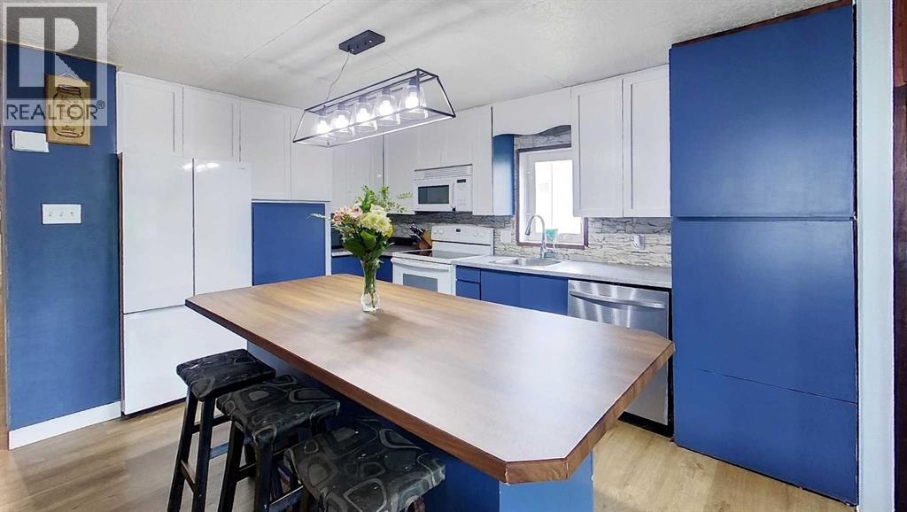 819 52 Street - 23