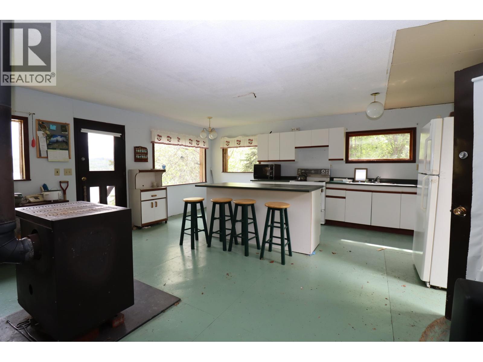 1661 SIMON BAY ROAD - 3