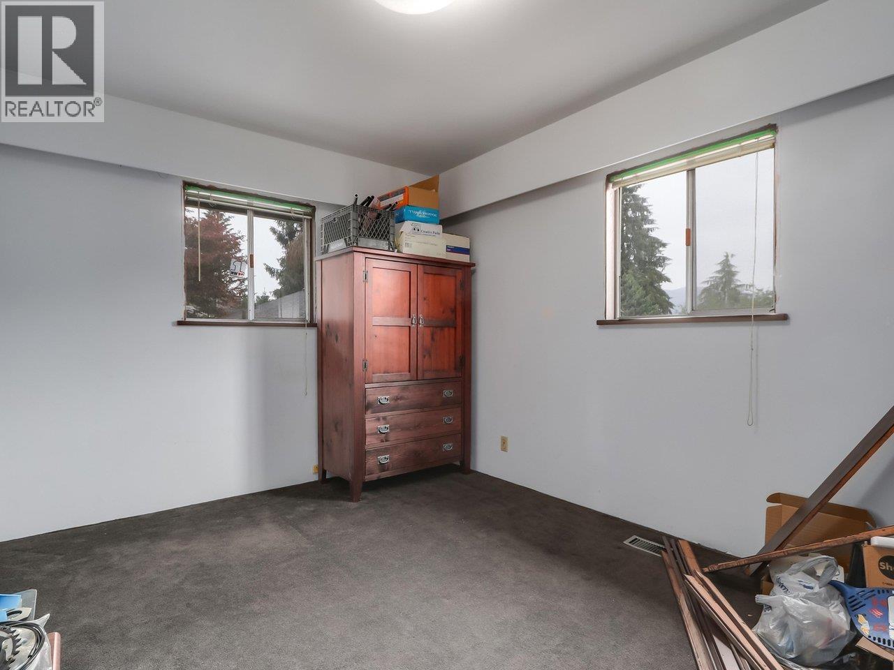 2337 ST GEORGE STREET, Port Moody
