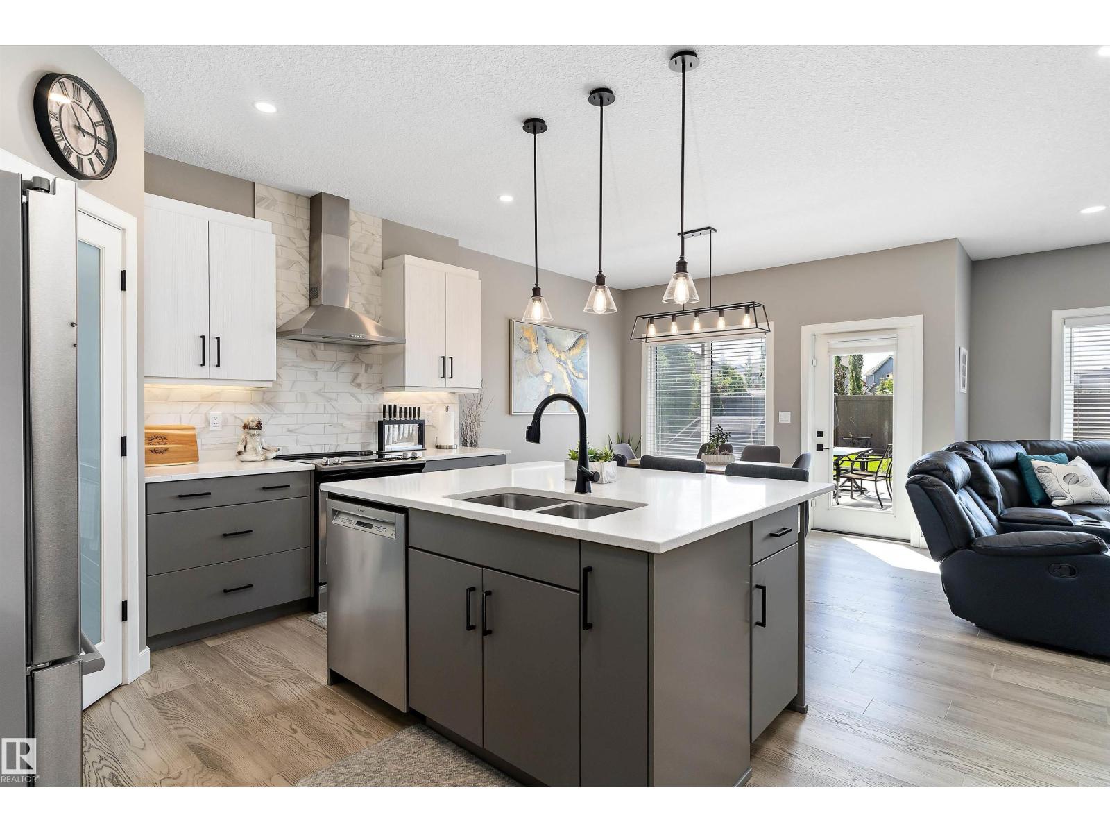 2072 GRAYDON HILL CR SW — photo 7