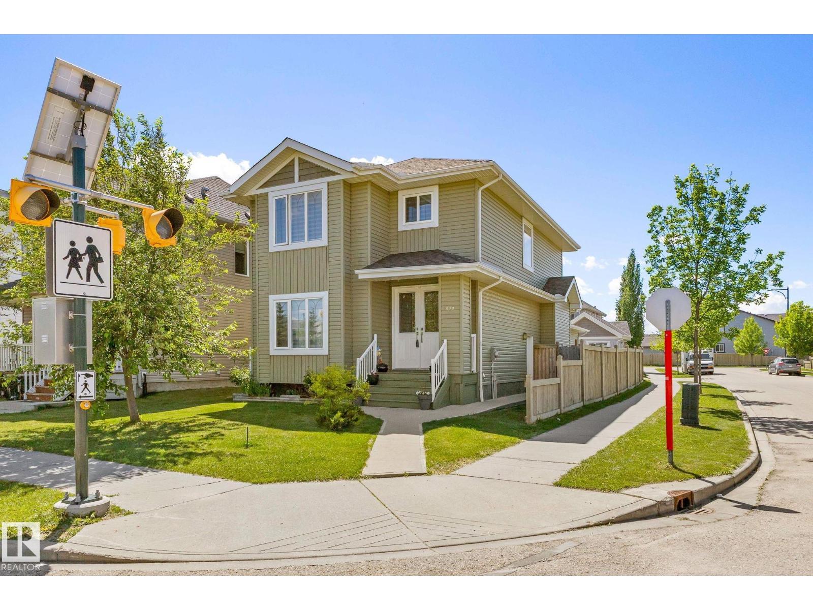 598 TAMARACK RD NW - 3