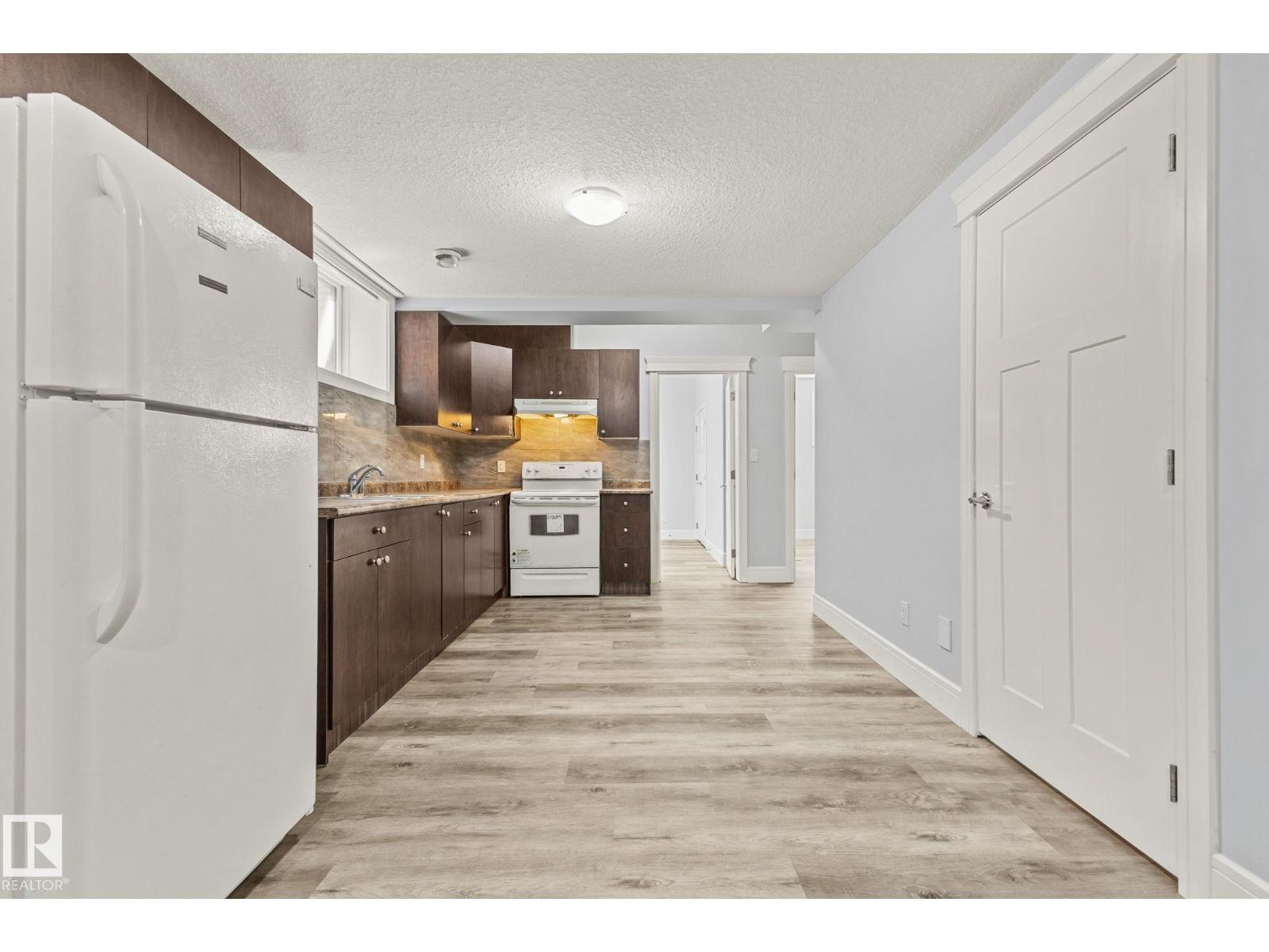 598 TAMARACK RD NW - 43