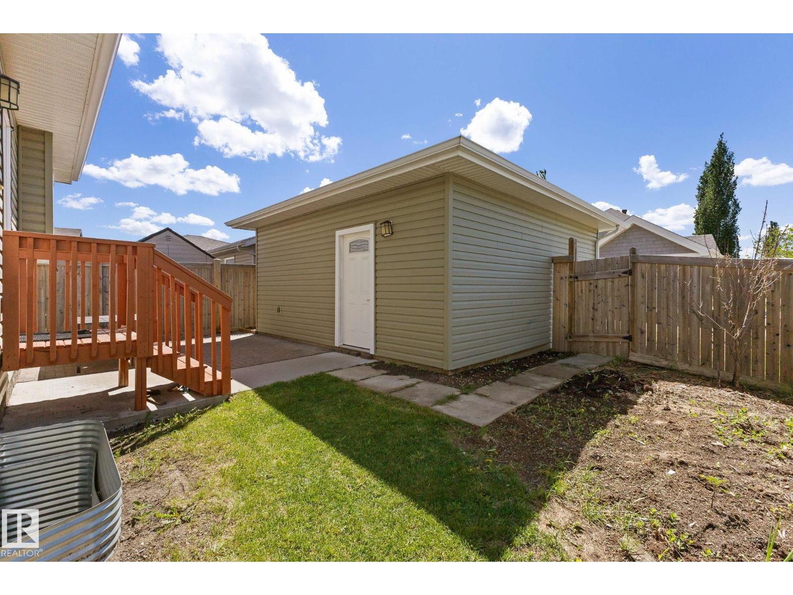 598 TAMARACK RD NW - 54