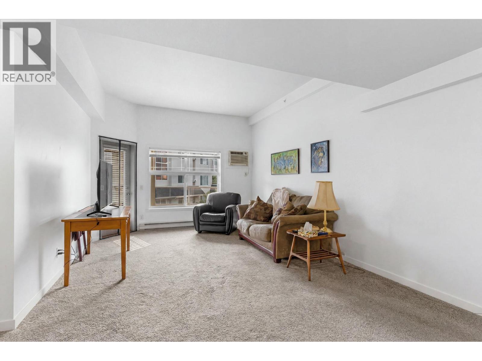 #311 515 Houghton Road - 5