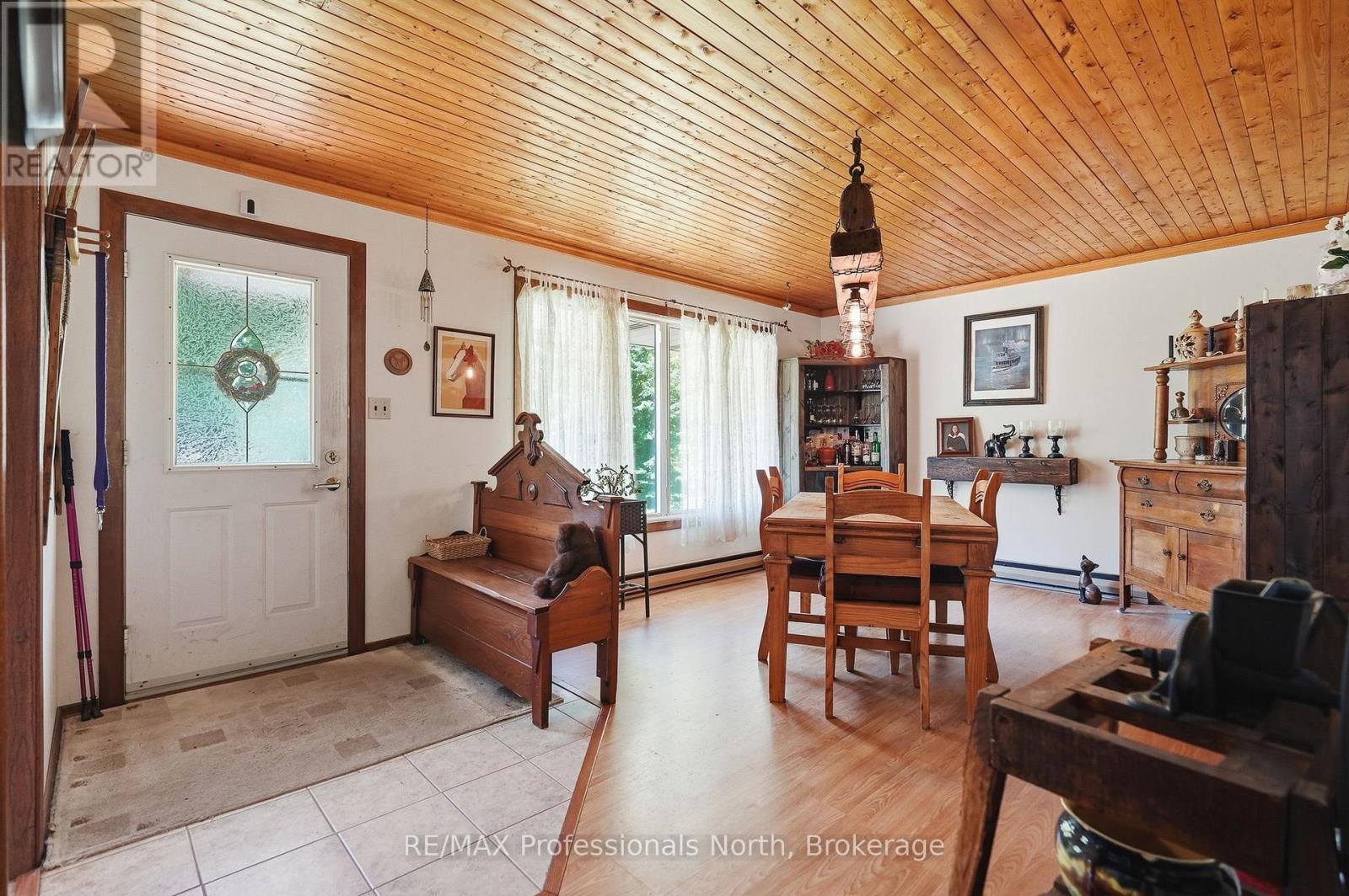 329 WASEOSA LAKE ROAD N - Image 10