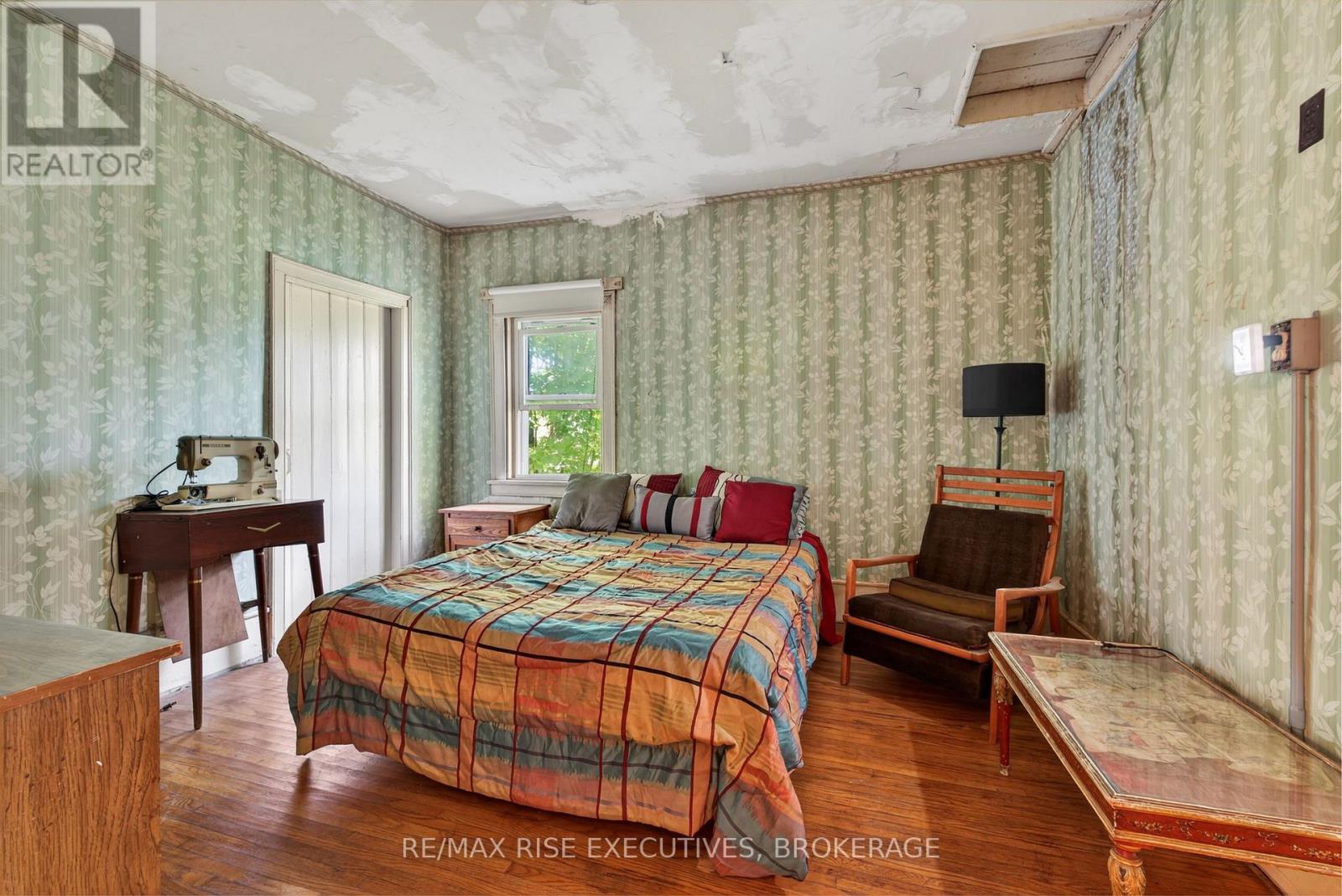 16 WESTPORT ROAD - 22