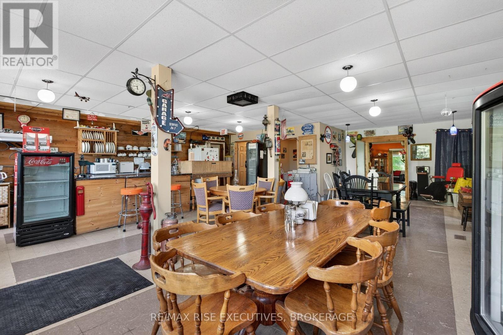 16 WESTPORT ROAD - 27