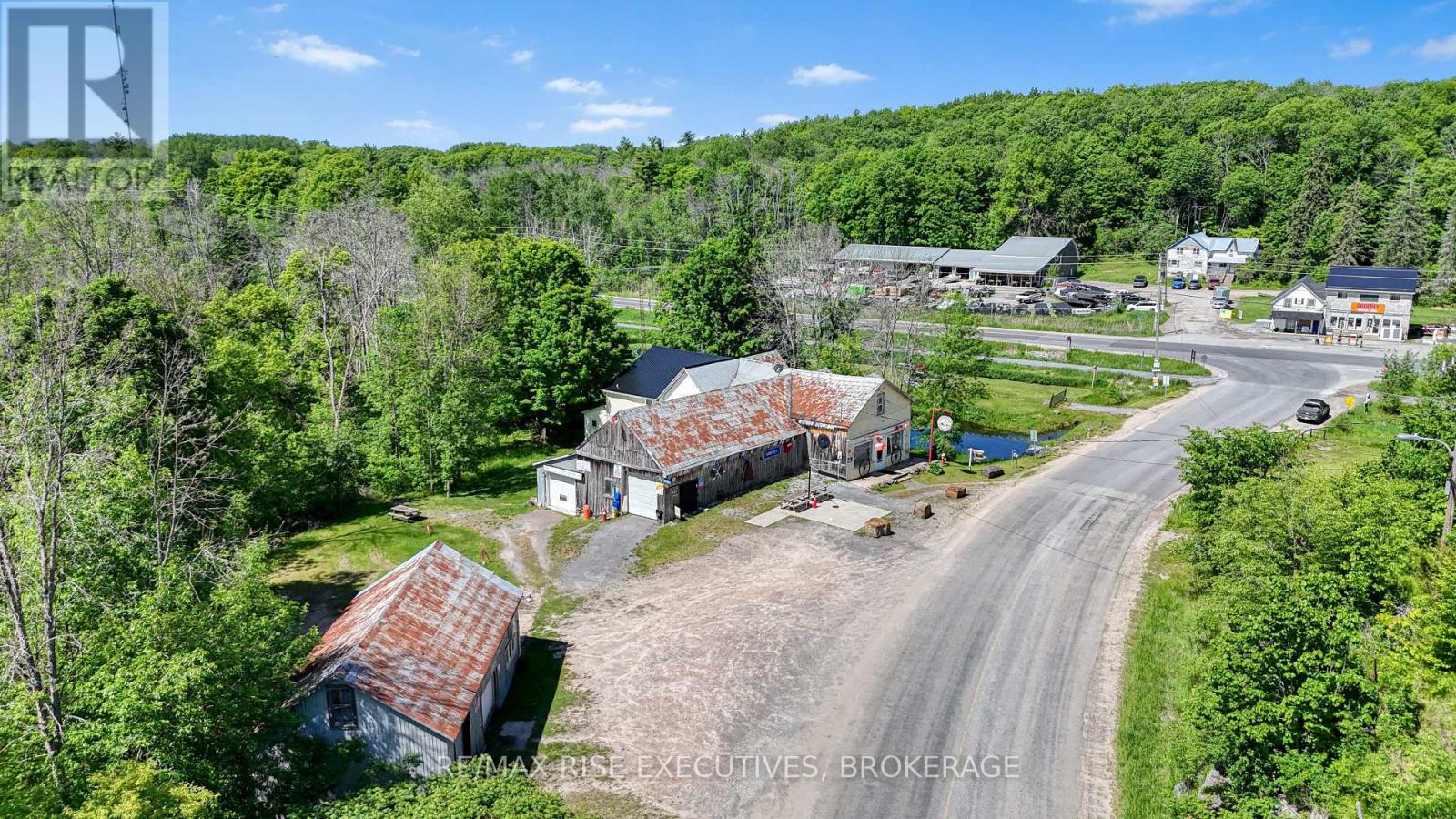 16 WESTPORT ROAD - 46