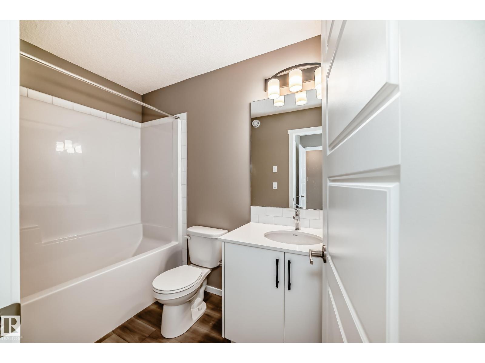 20415 16 AV NW - 34