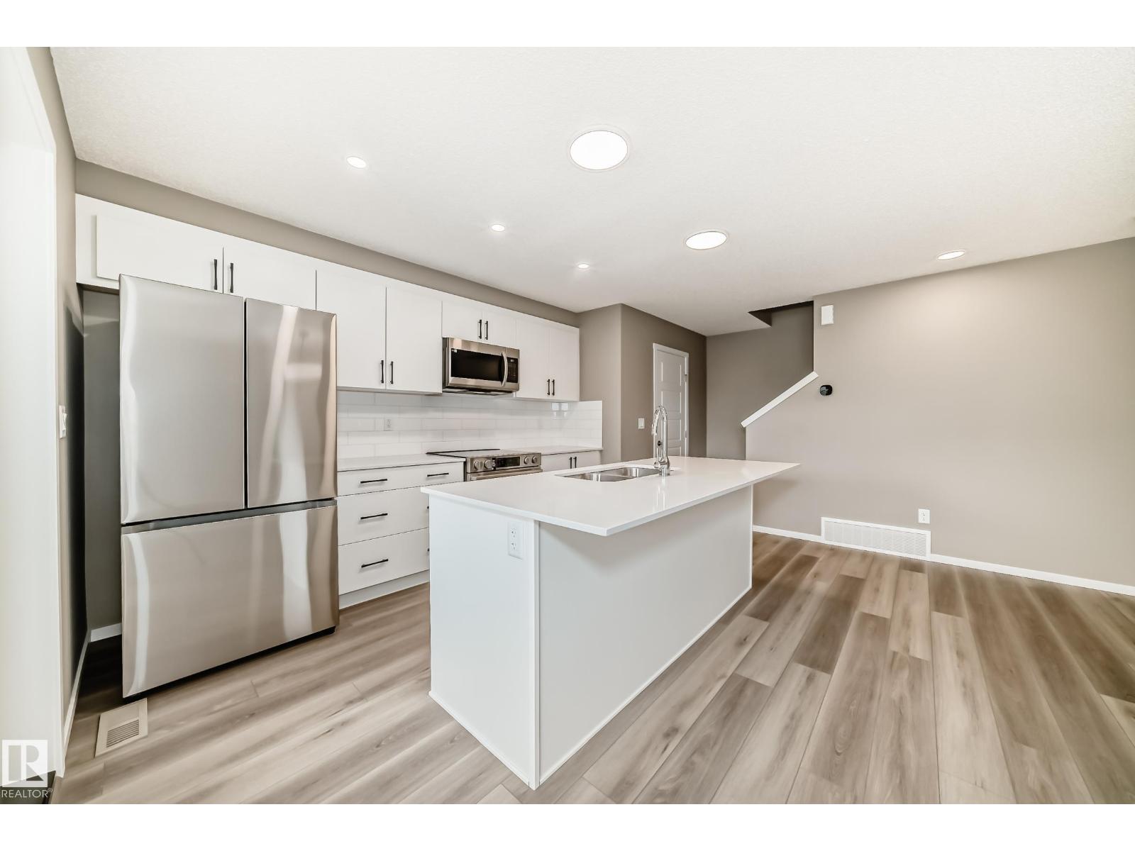 20415 16 AV NW - 12