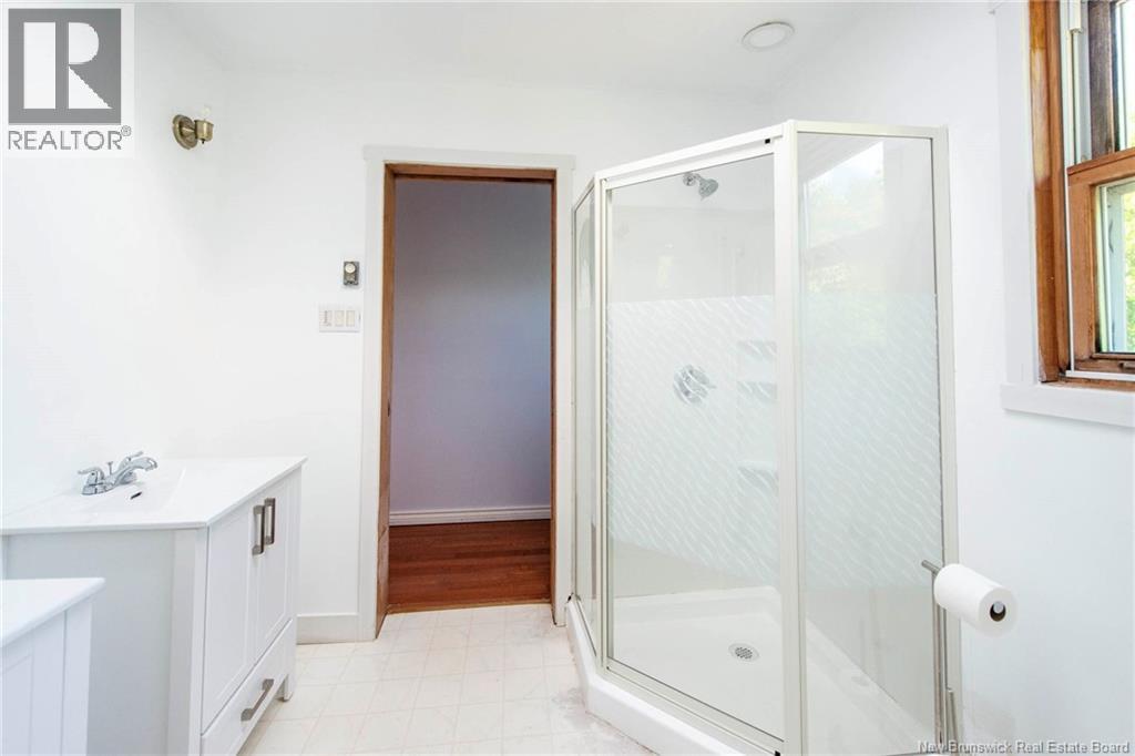 13 Iona Avenue - Image 19